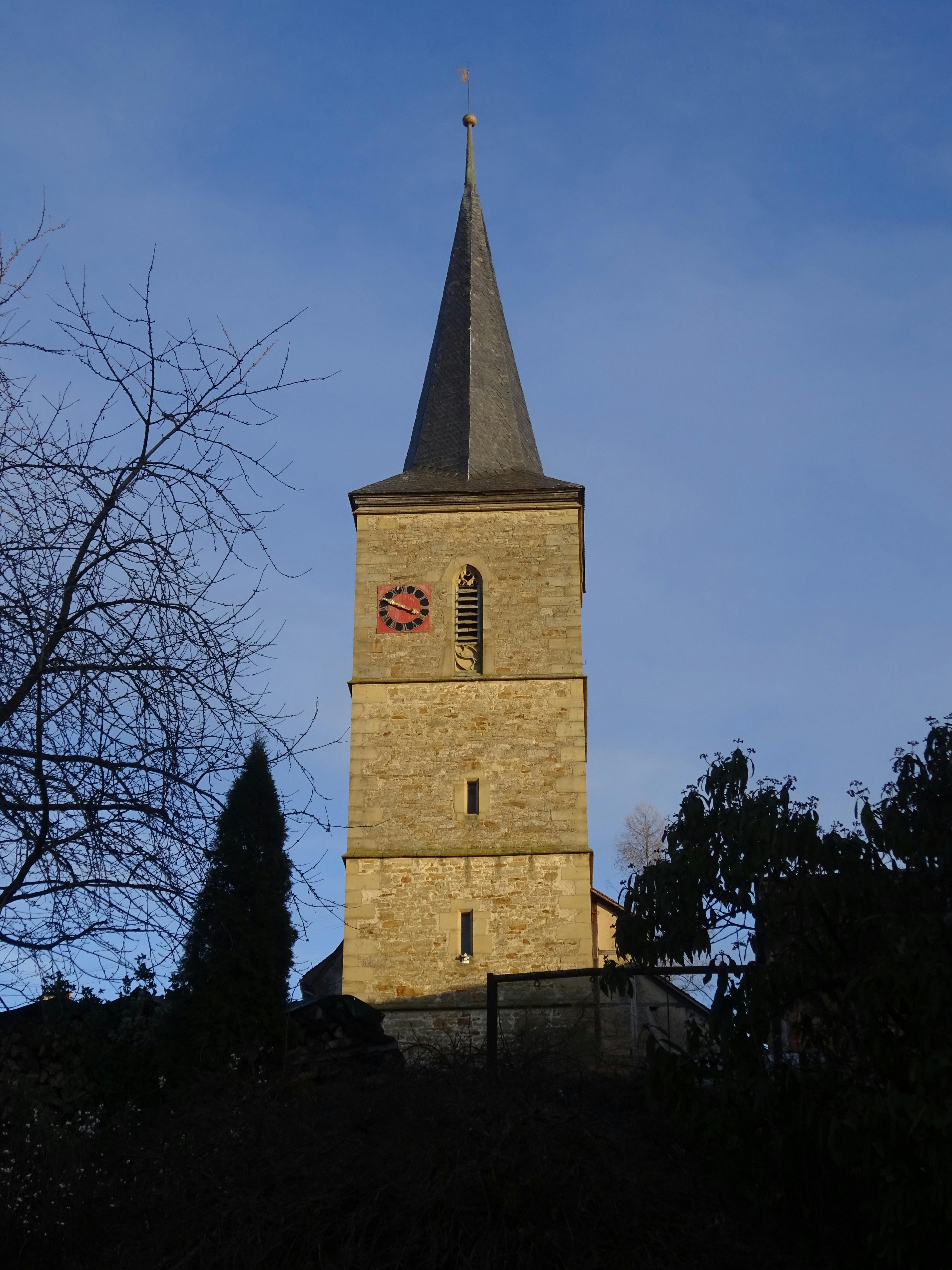 Blick auf die St. Hippolyt-Kirche in Ottmarsheim